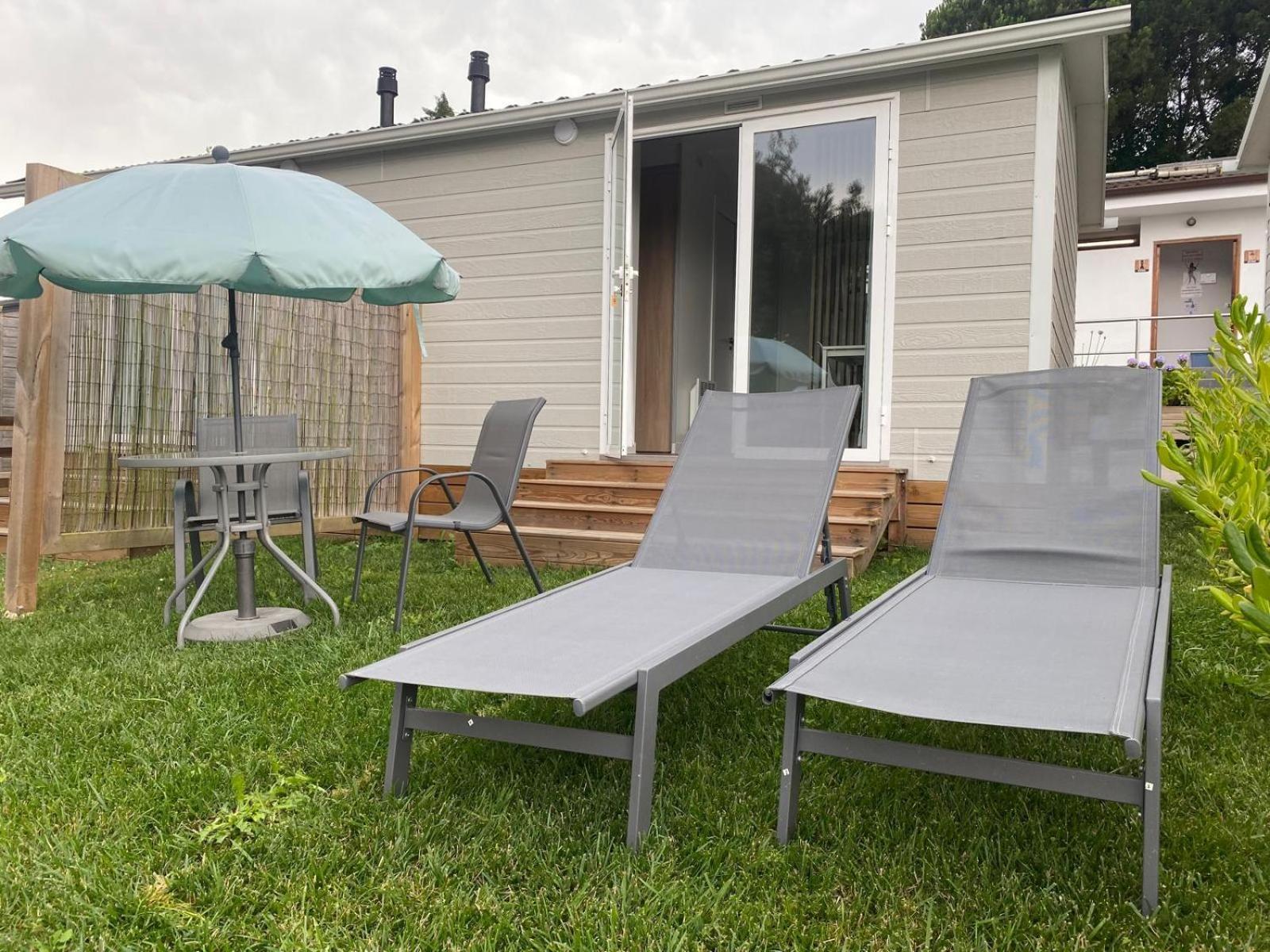 Somo Bungalow Resort - Camping Latas Kültér fotó